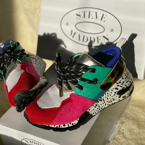 Multi color Steve Madden sneaker wedge 💥 - Picture 3 of 3